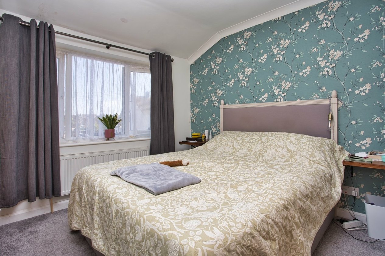 Properties For Sale in Golf Road Deal