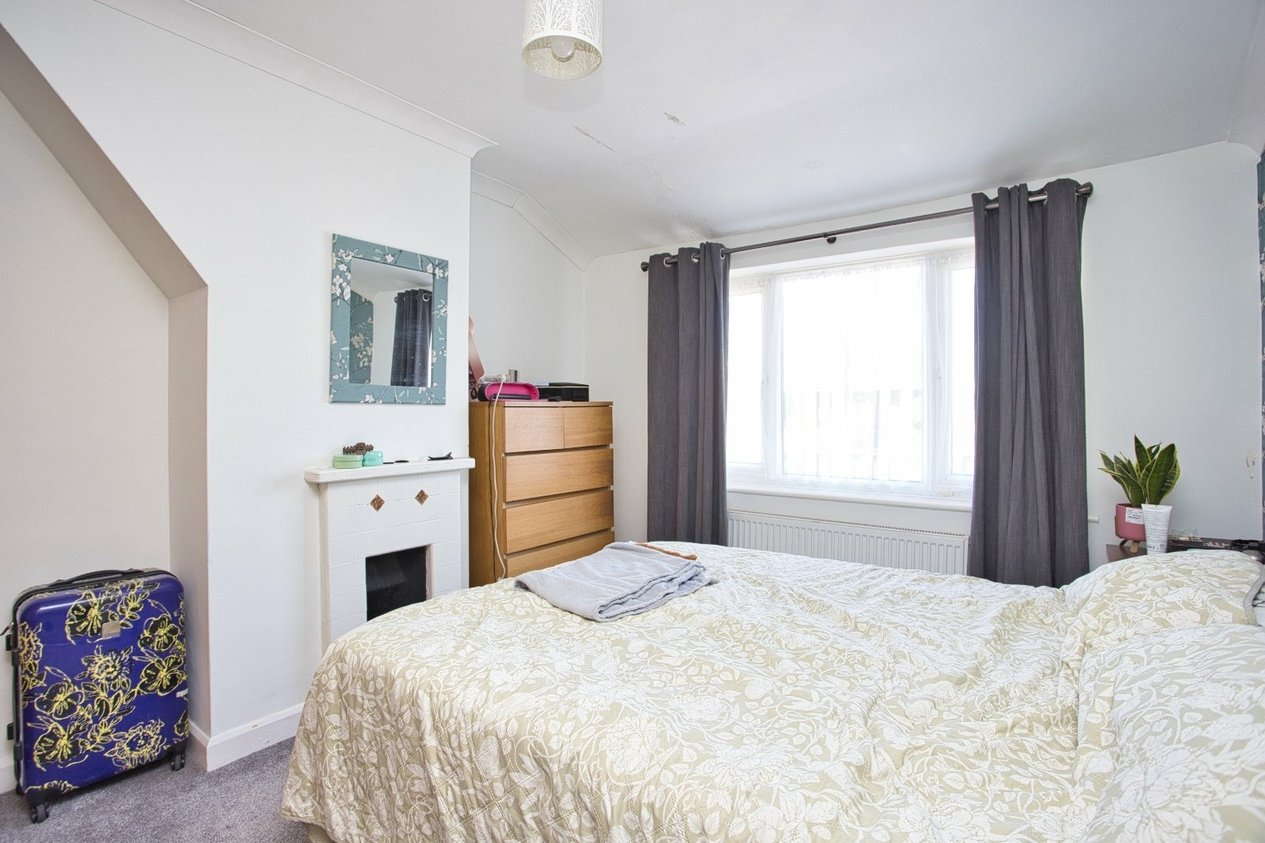 Properties For Sale in Golf Road Deal