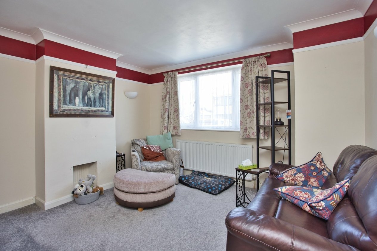 Properties For Sale in Golf Road Deal
