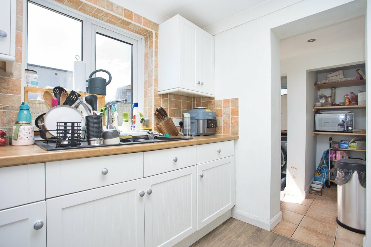 Properties For Sale in Golf Road Deal