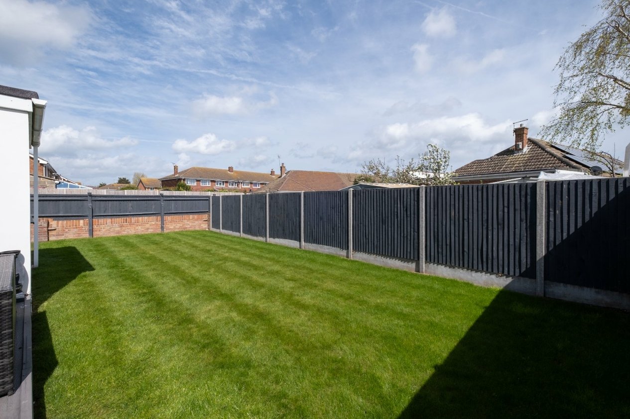 Properties For Sale in Golf Road Deal