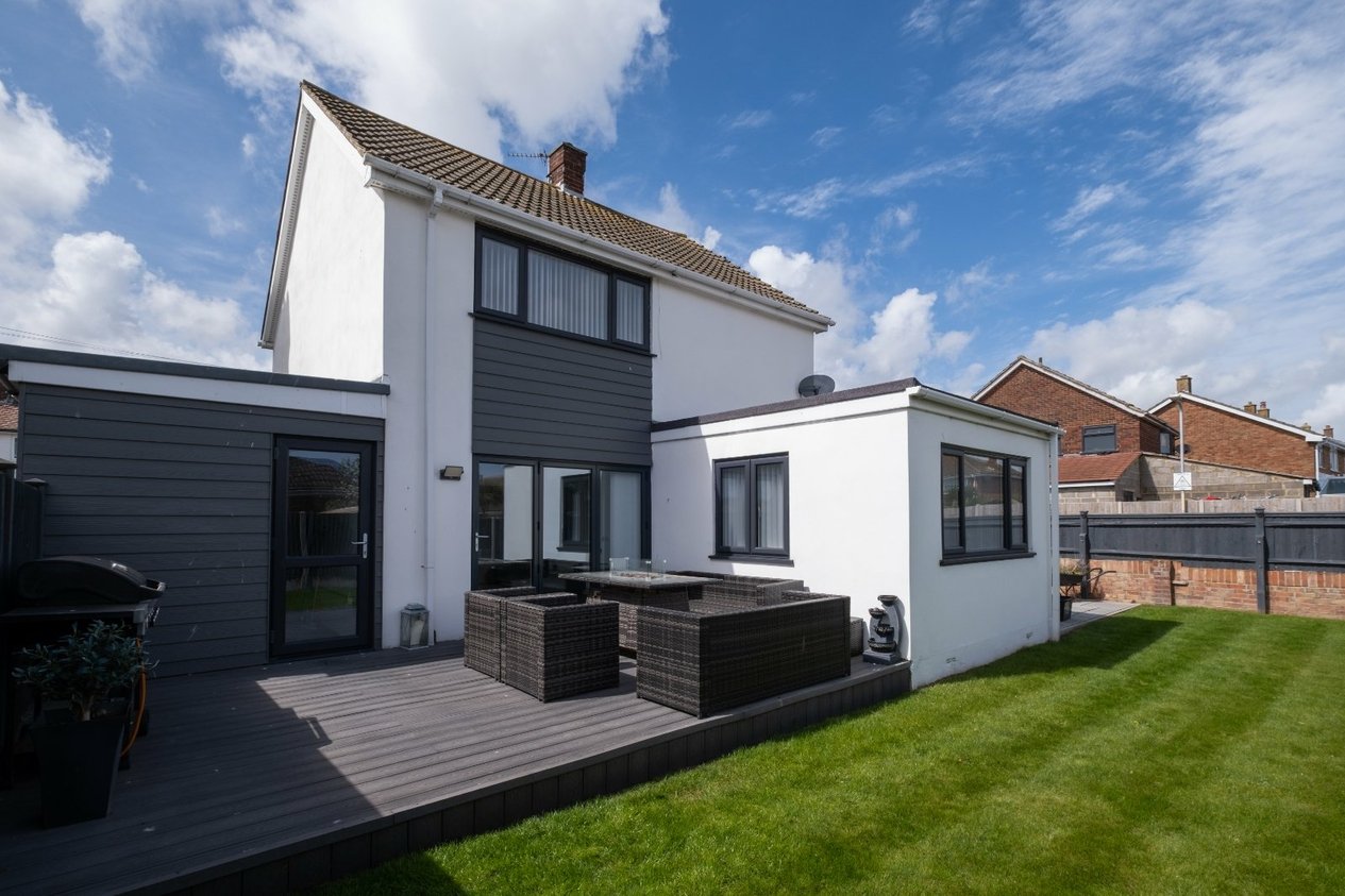 Properties For Sale in Golf Road Deal