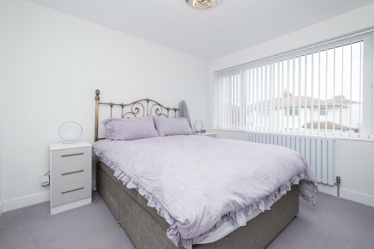 Properties For Sale in Golf Road Deal