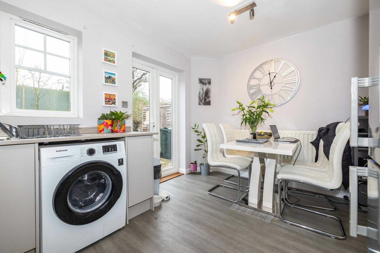 Properties Sold Subject To Contract in Gordon Close  Ashford