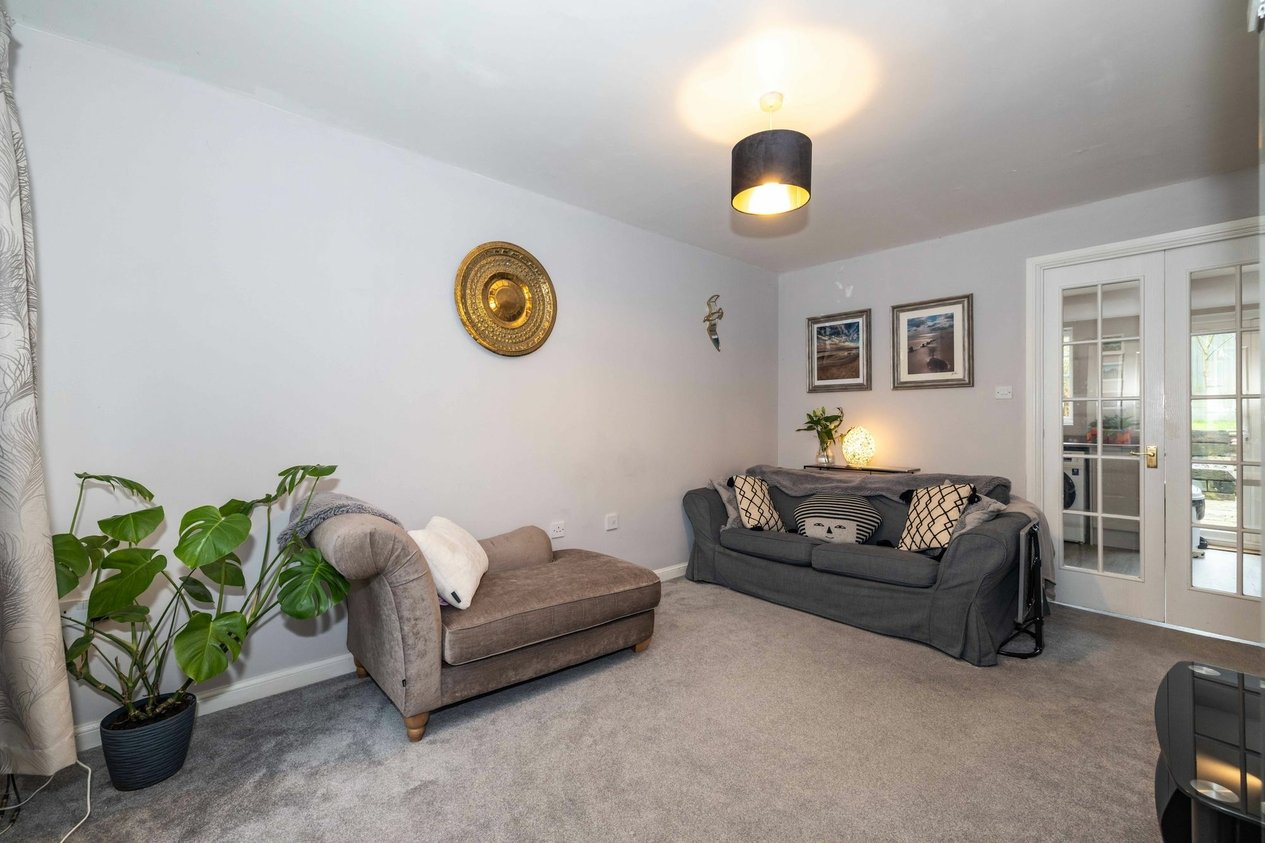 Properties Sold Subject To Contract in Gordon Close  Ashford