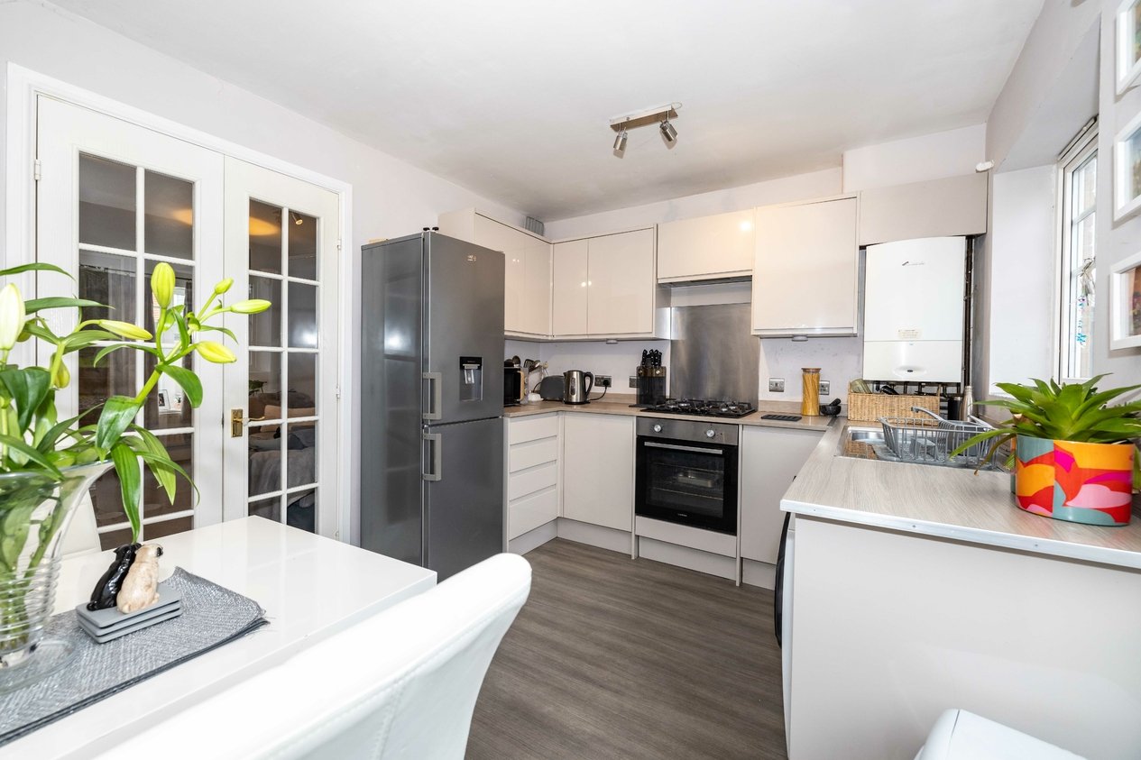 Properties Under Offer in Gordon Close Ashford