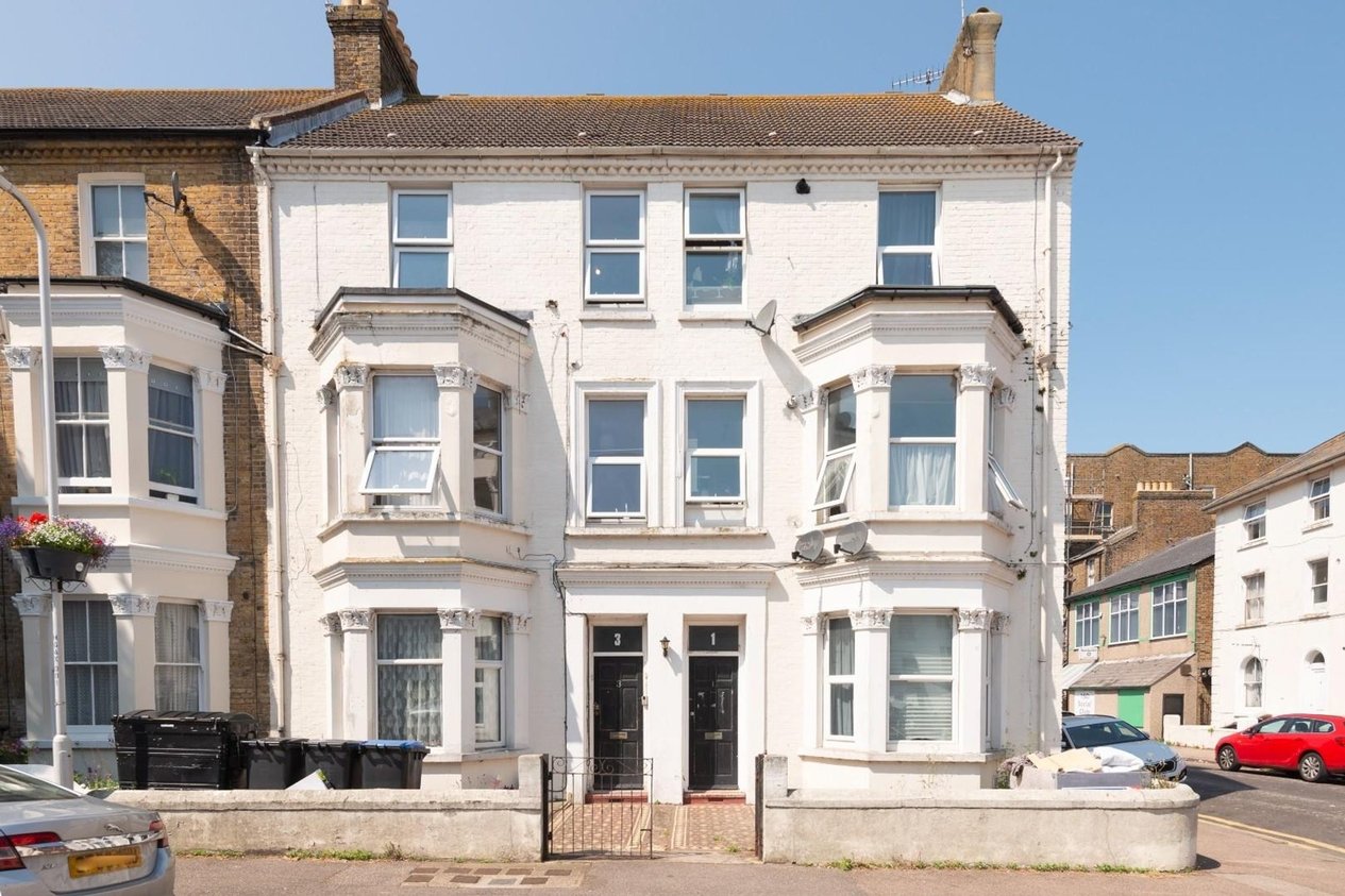 Properties Sold Subject To Contract in Gordon Road  Cliftonville