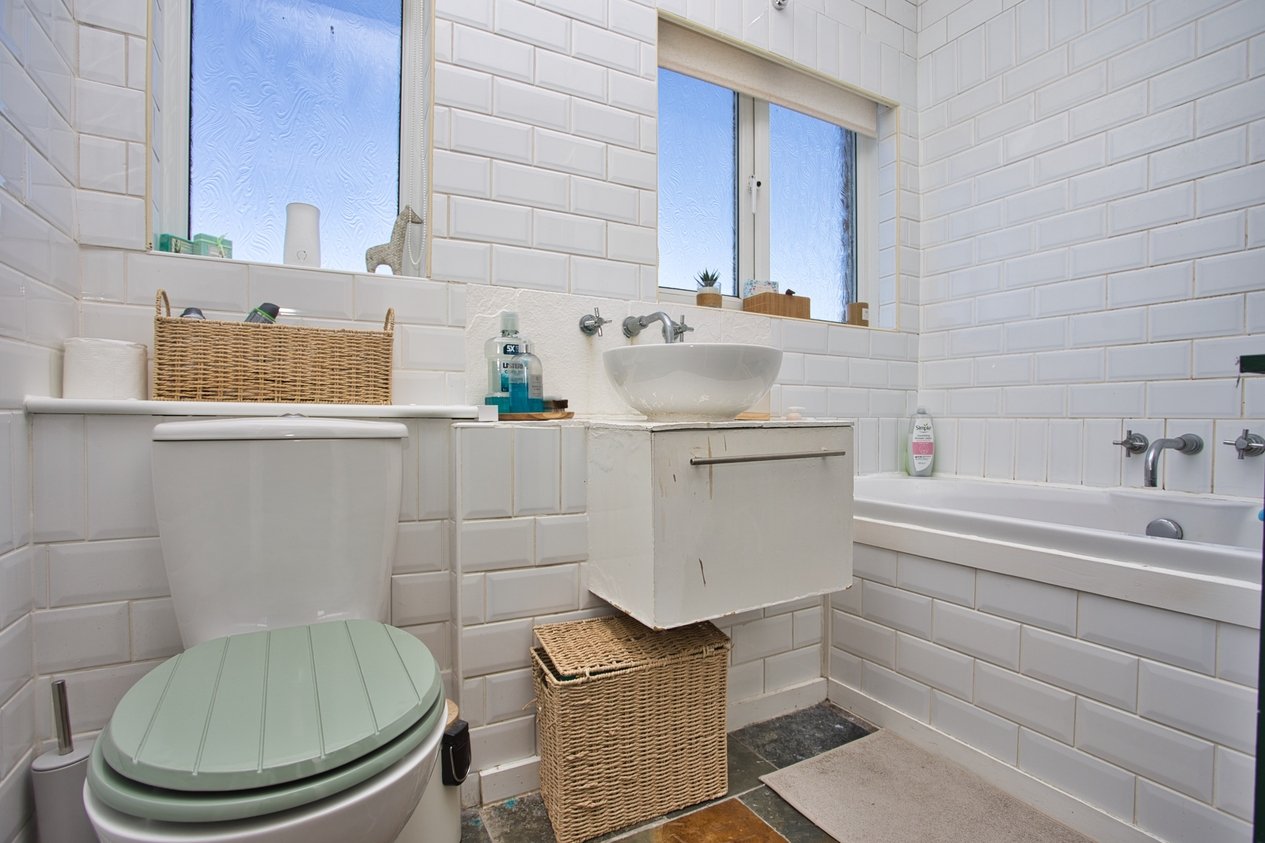 Properties For Sale in Gore Lane Sandwich
