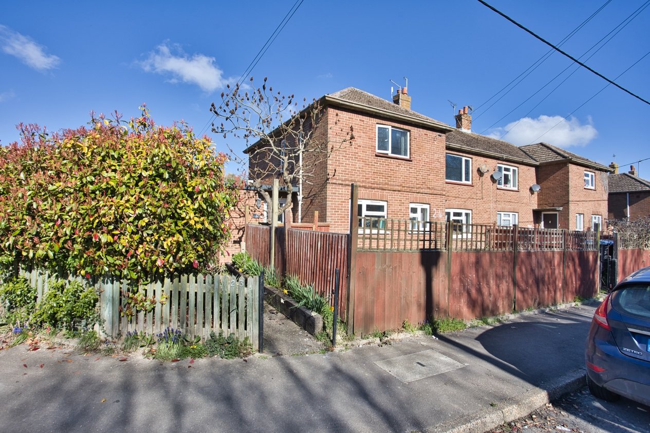 Properties For Sale in Gore Lane Sandwich
