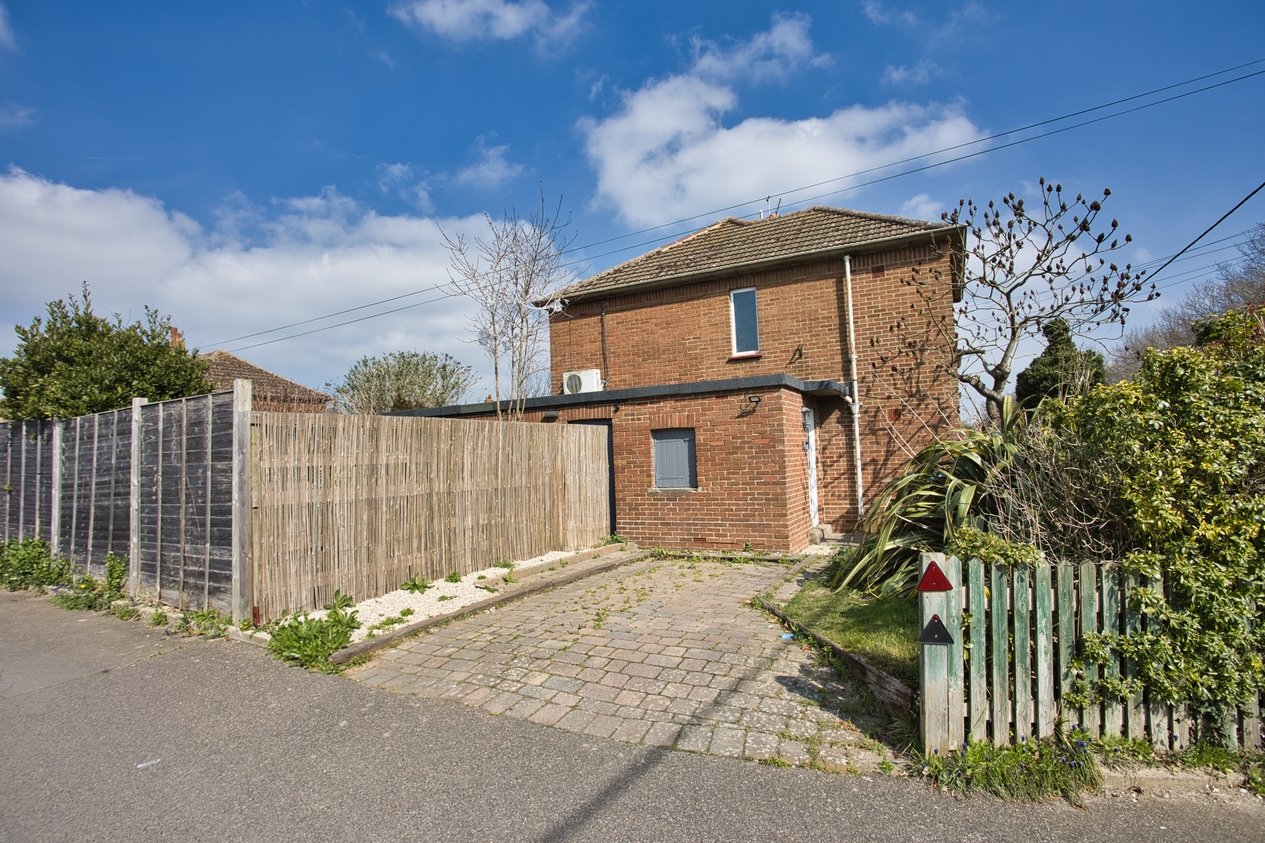 Properties For Sale in Gore Lane Sandwich