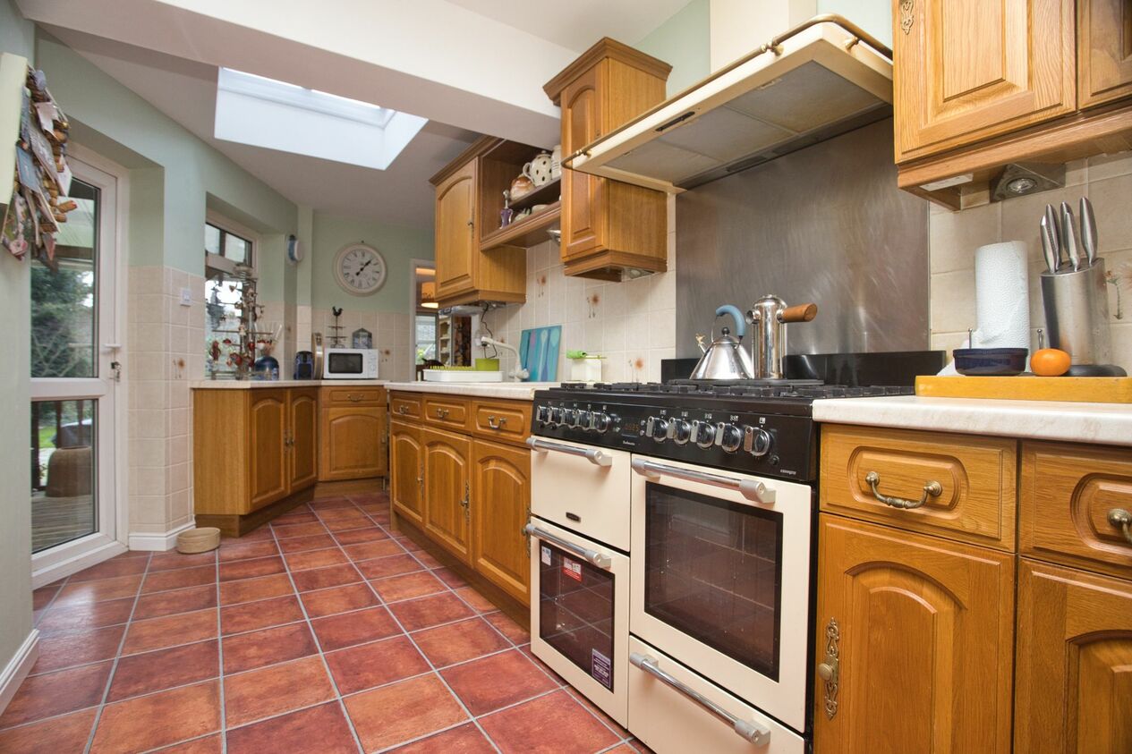 Properties Sold Subject To Contract in Grams Road  Walmer