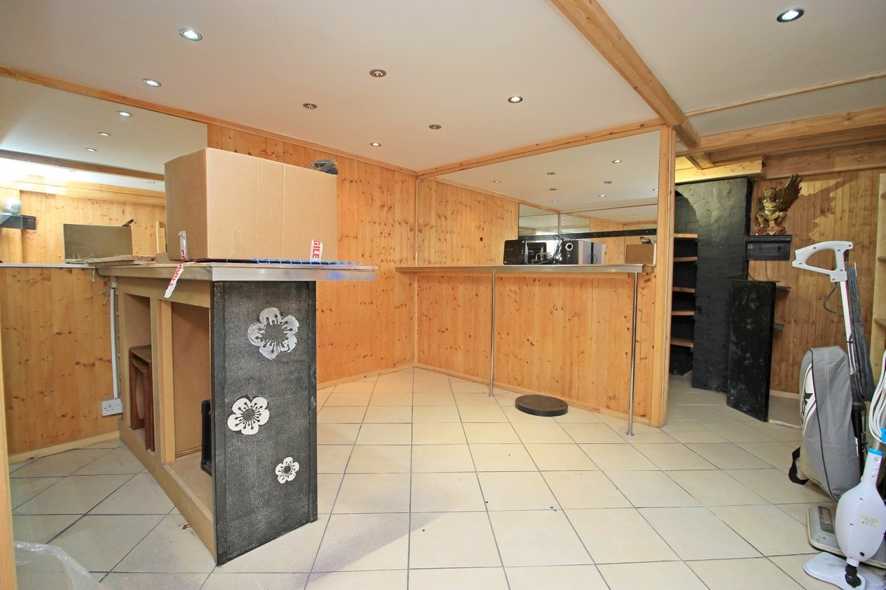 Properties Under Offer in Grange Road 