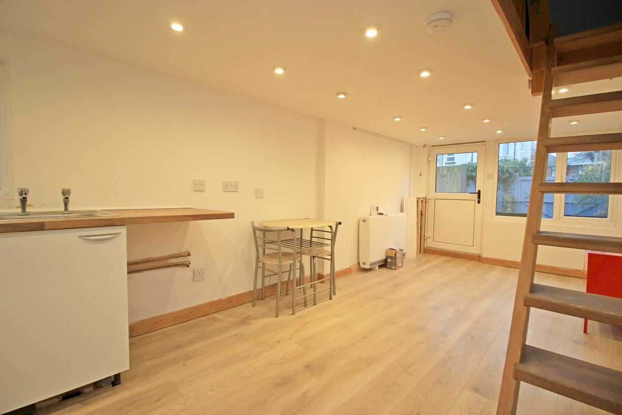 Properties Under Offer in Grange Road 