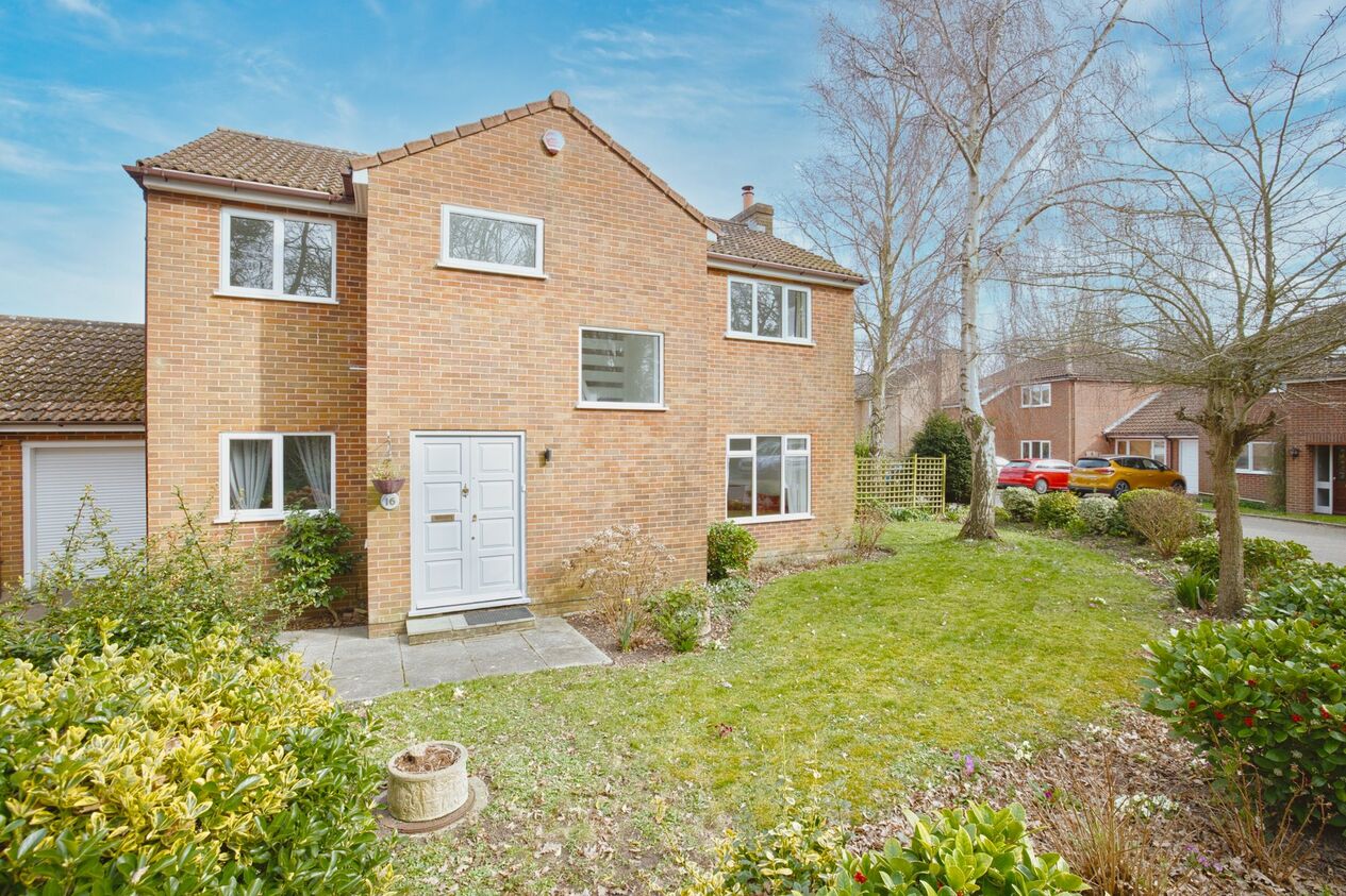 Properties For Sale in Grange Way  Broadstairs