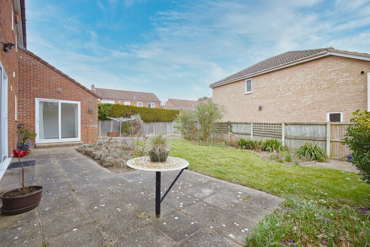 Properties For Sale in Grange Way  Broadstairs