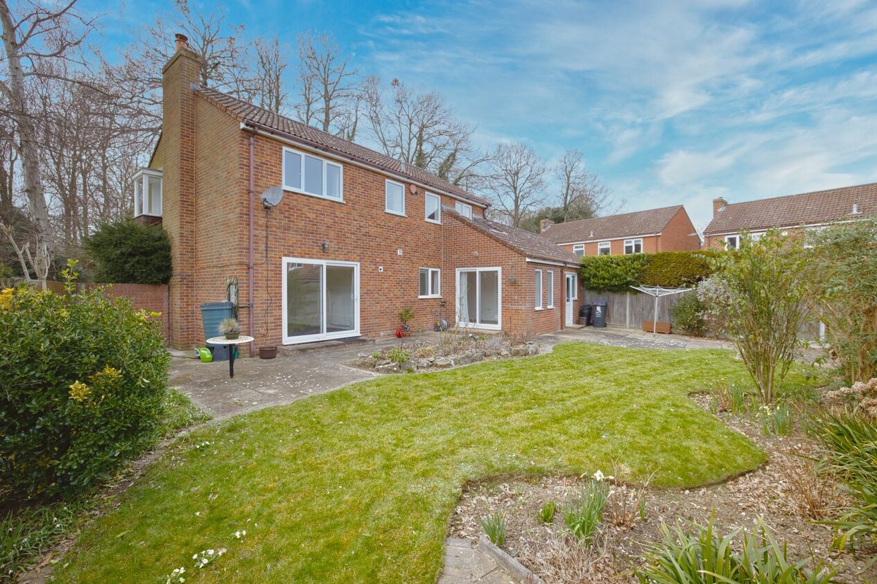 Properties For Sale in Grange Way  Broadstairs