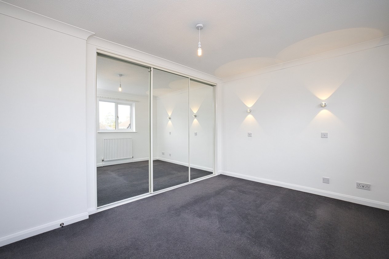 Properties For Sale in Grange Way Broadstairs