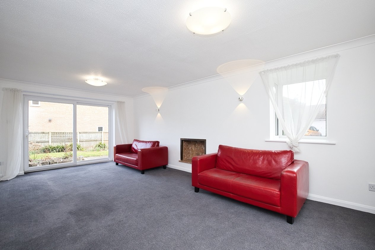 Properties For Sale in Grange Way Broadstairs