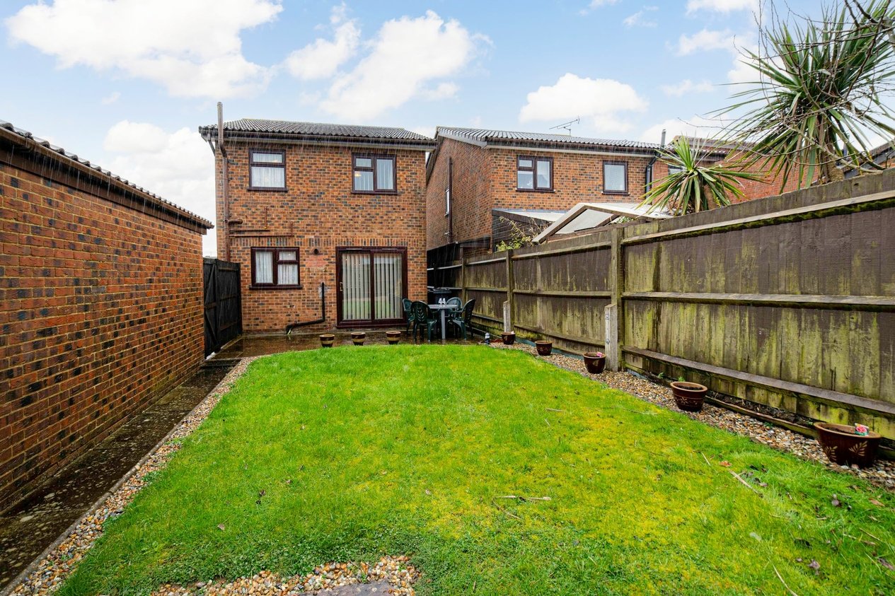 Properties Sold Subject To Contract in Grantley Close  Ashford