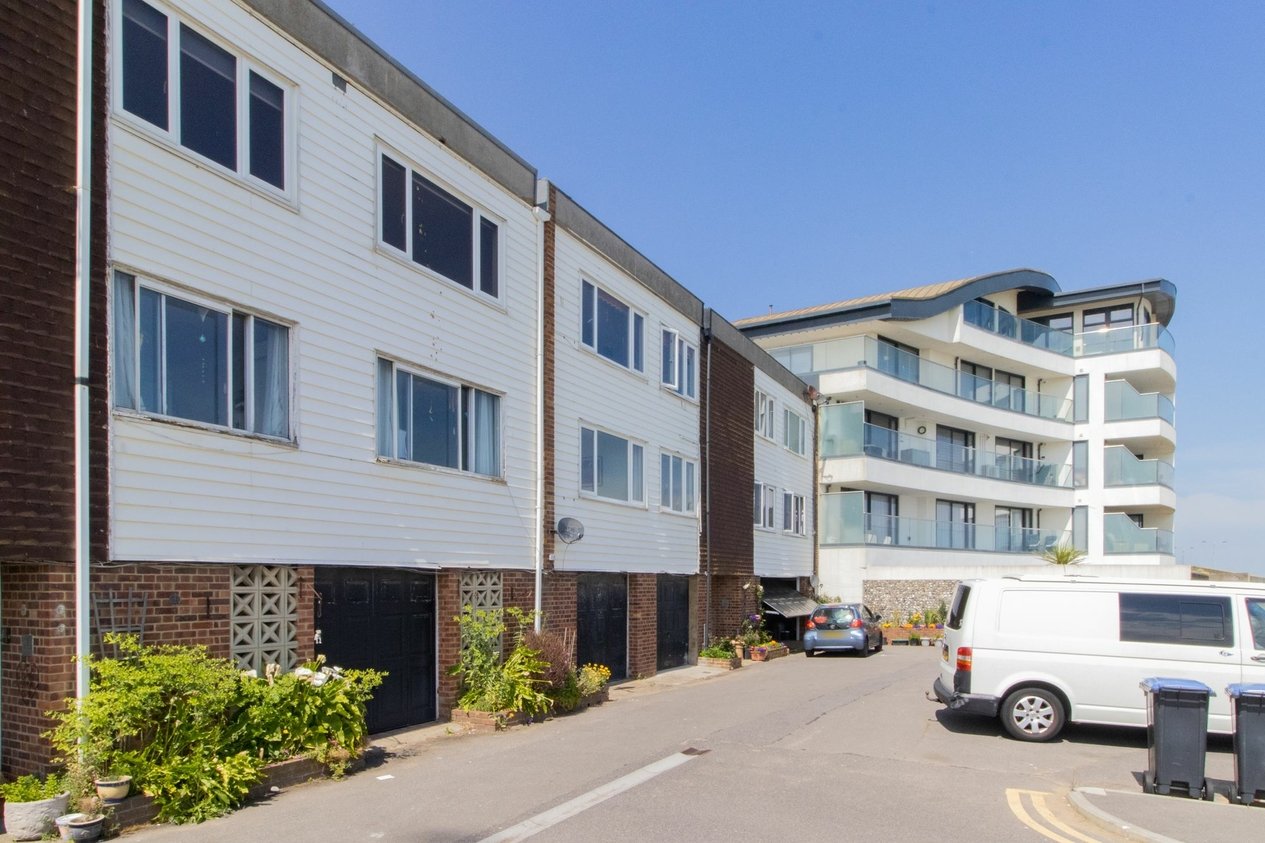 Properties Sold Subject To Contract in Granville Marina  Ramsgate