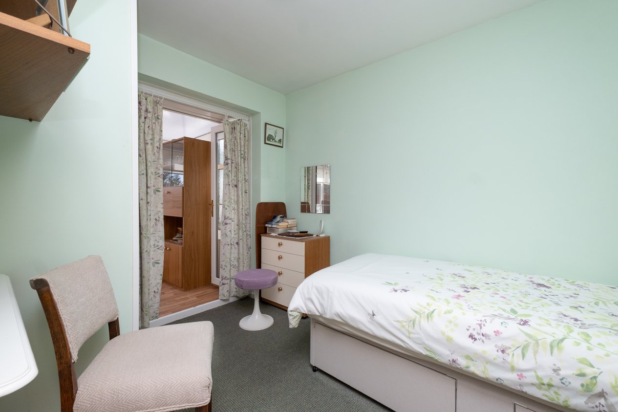 Properties Under Offer in Grasmere Road Ashford