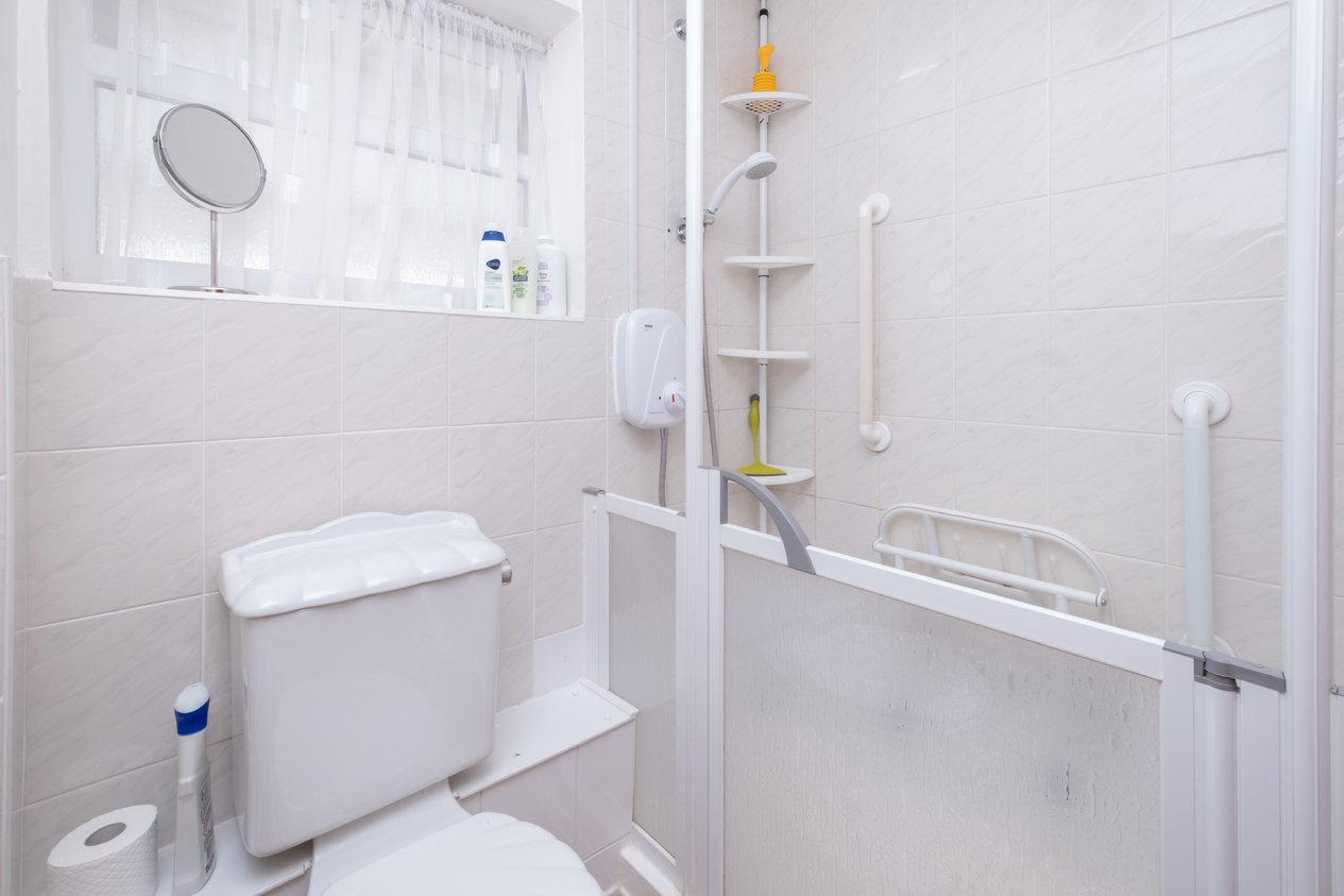 Properties Under Offer in Grasmere Road Ashford