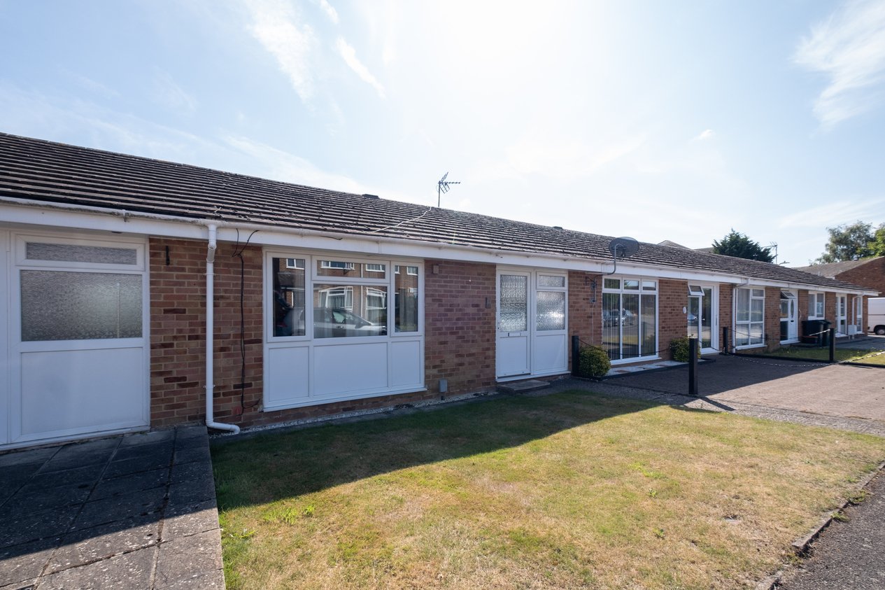 Properties Under Offer in Grasmere Road Ashford