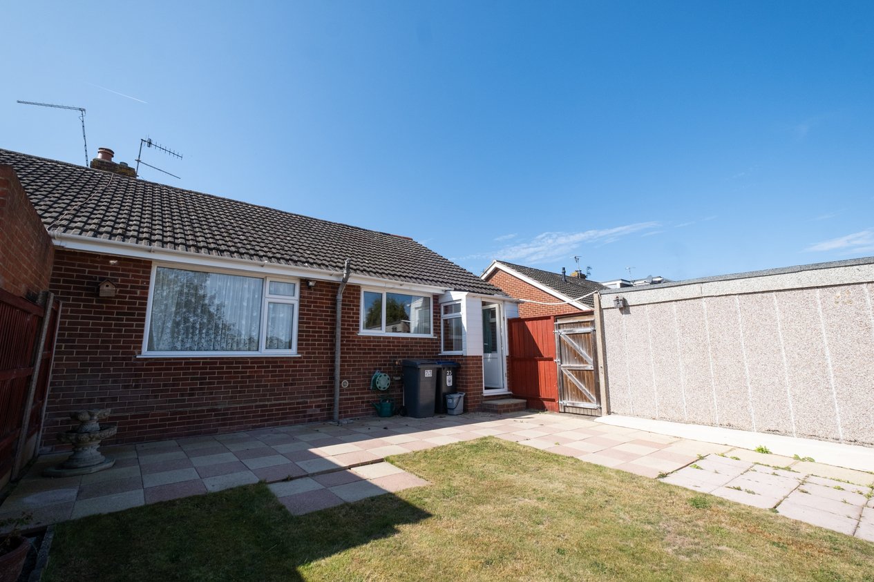Properties Sold Subject to Contract in Grays Way Canterbury