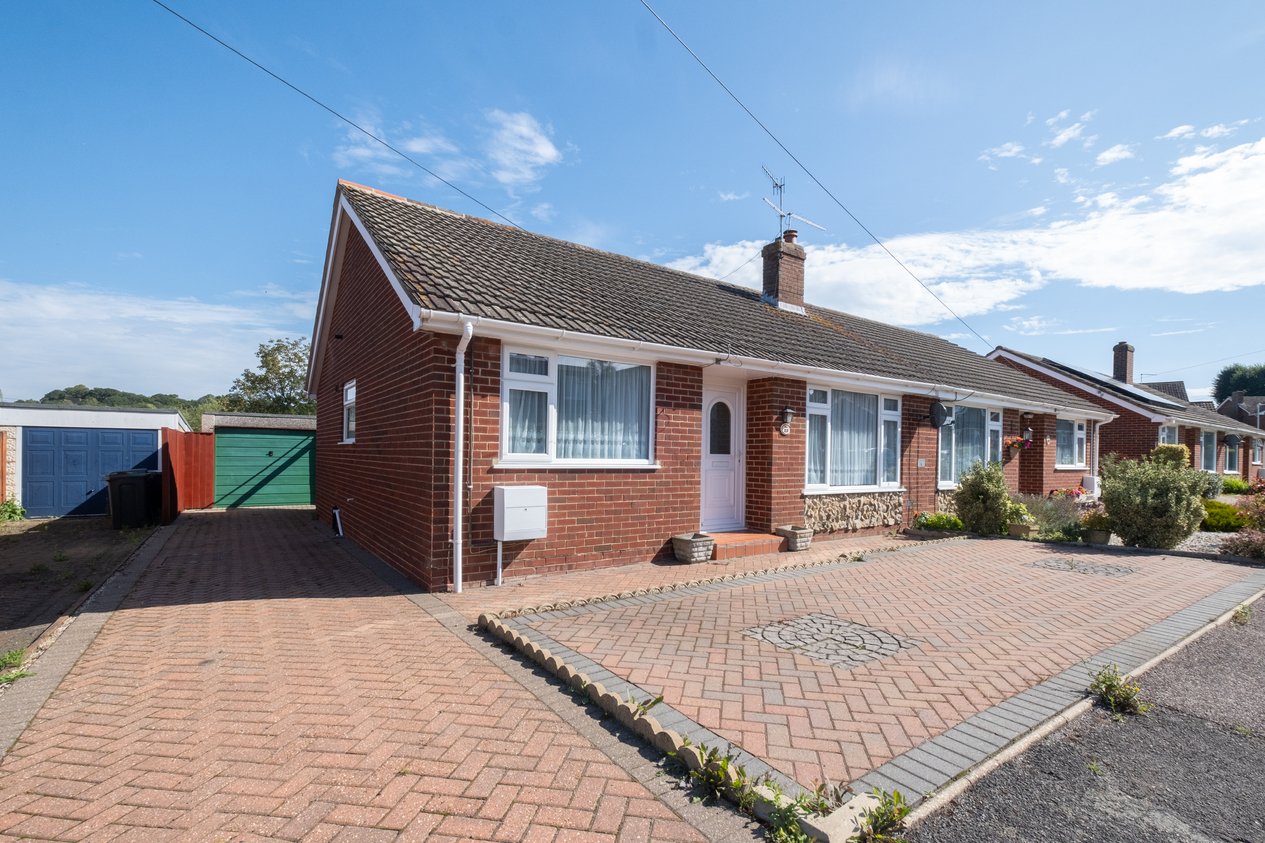 Properties Sold Subject to Contract in Grays Way Canterbury