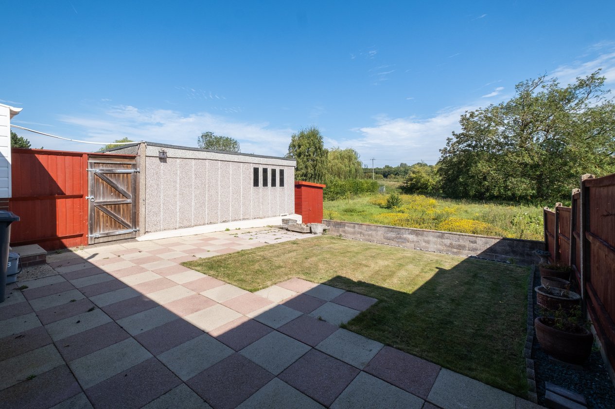 Properties Sold Subject to Contract in Grays Way Canterbury