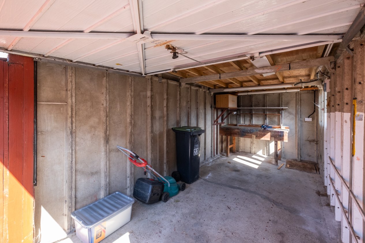 Properties Sold Subject to Contract in Grays Way Canterbury