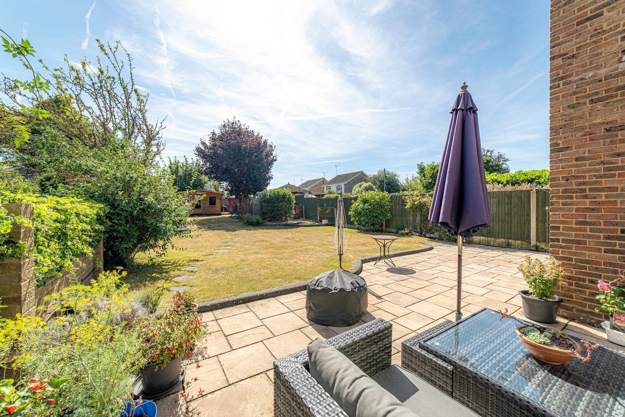 Properties For Sale in Grayshott Close  Sittingbourne