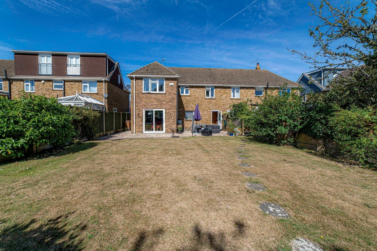 Properties For Sale in Grayshott Close  Sittingbourne