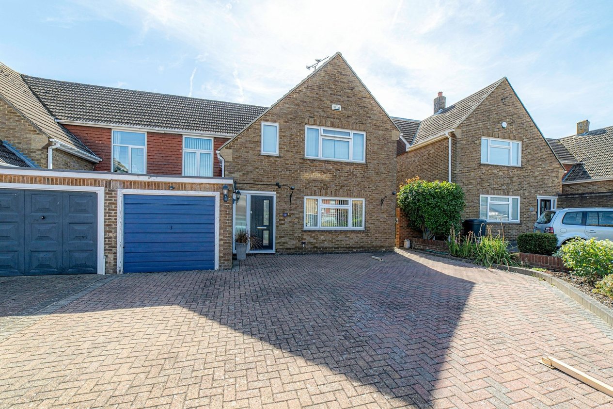 Properties For Sale in Grayshott Close  Sittingbourne