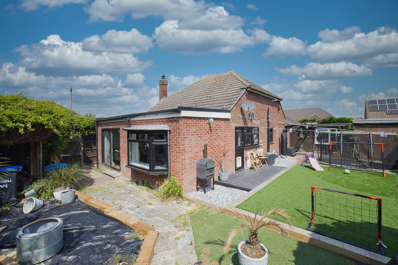 Properties For Sale in Greenhill Gardens Minster