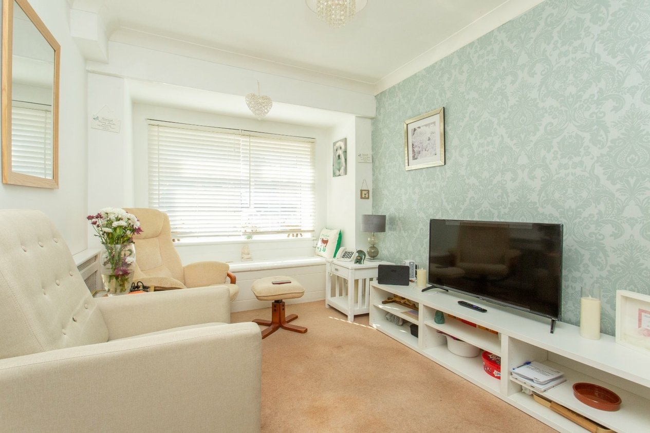 Properties For Sale in Greenhill Road Herne Bay