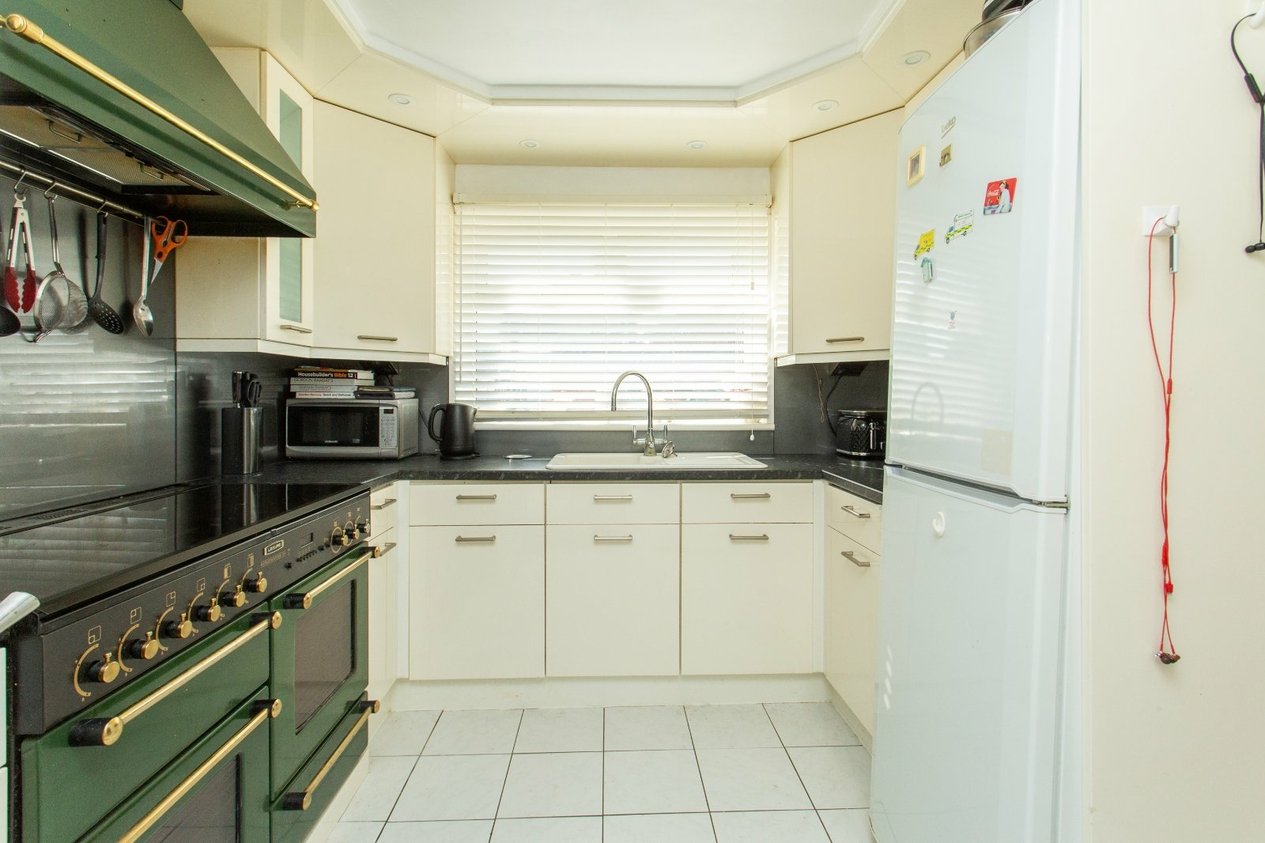Properties For Sale in Greenhill Road Herne Bay