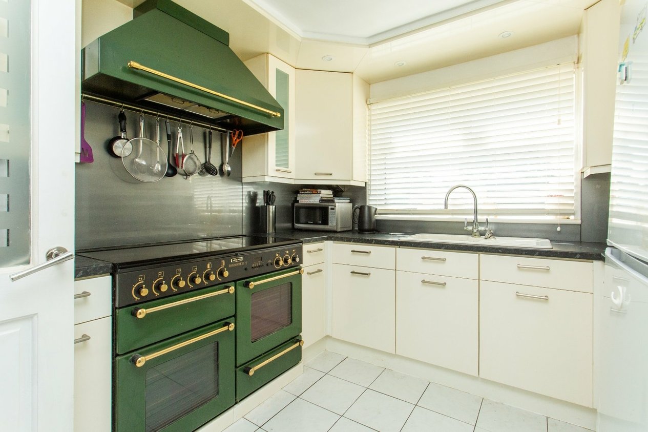 Properties For Sale in Greenhill Road Herne Bay