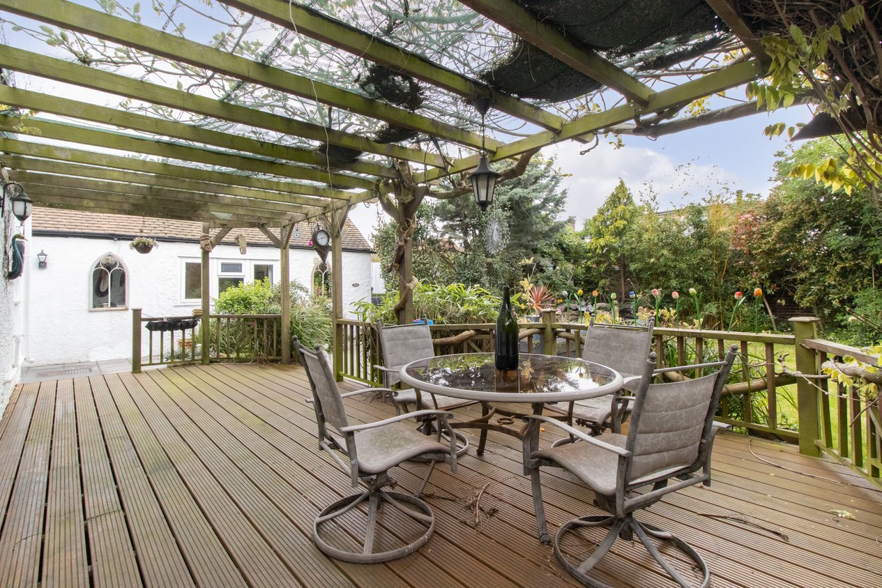 Properties For Sale in Greenhill Road Herne Bay
