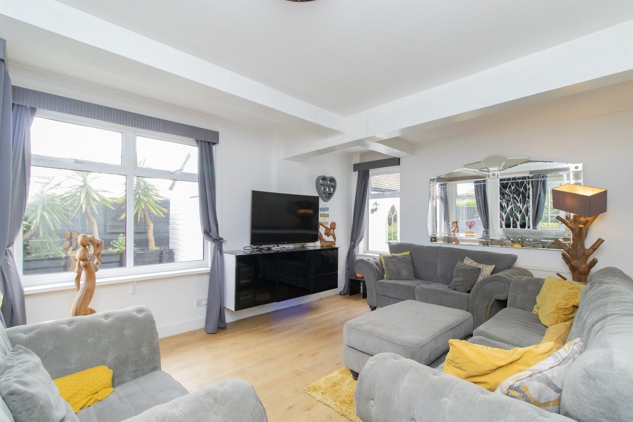 Properties For Sale in Greenhill Road Herne Bay