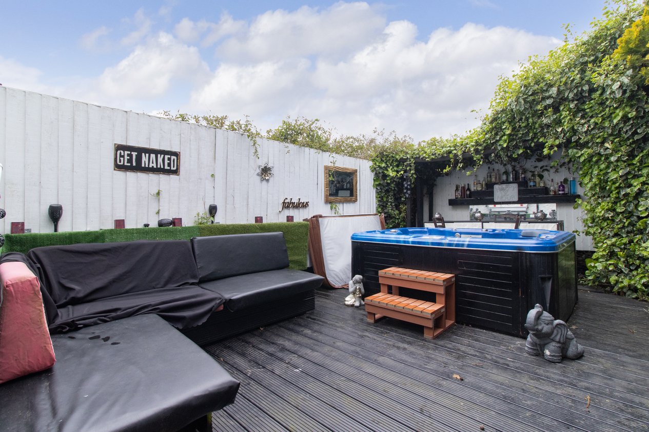 Properties For Sale in Greenhill Road Herne Bay
