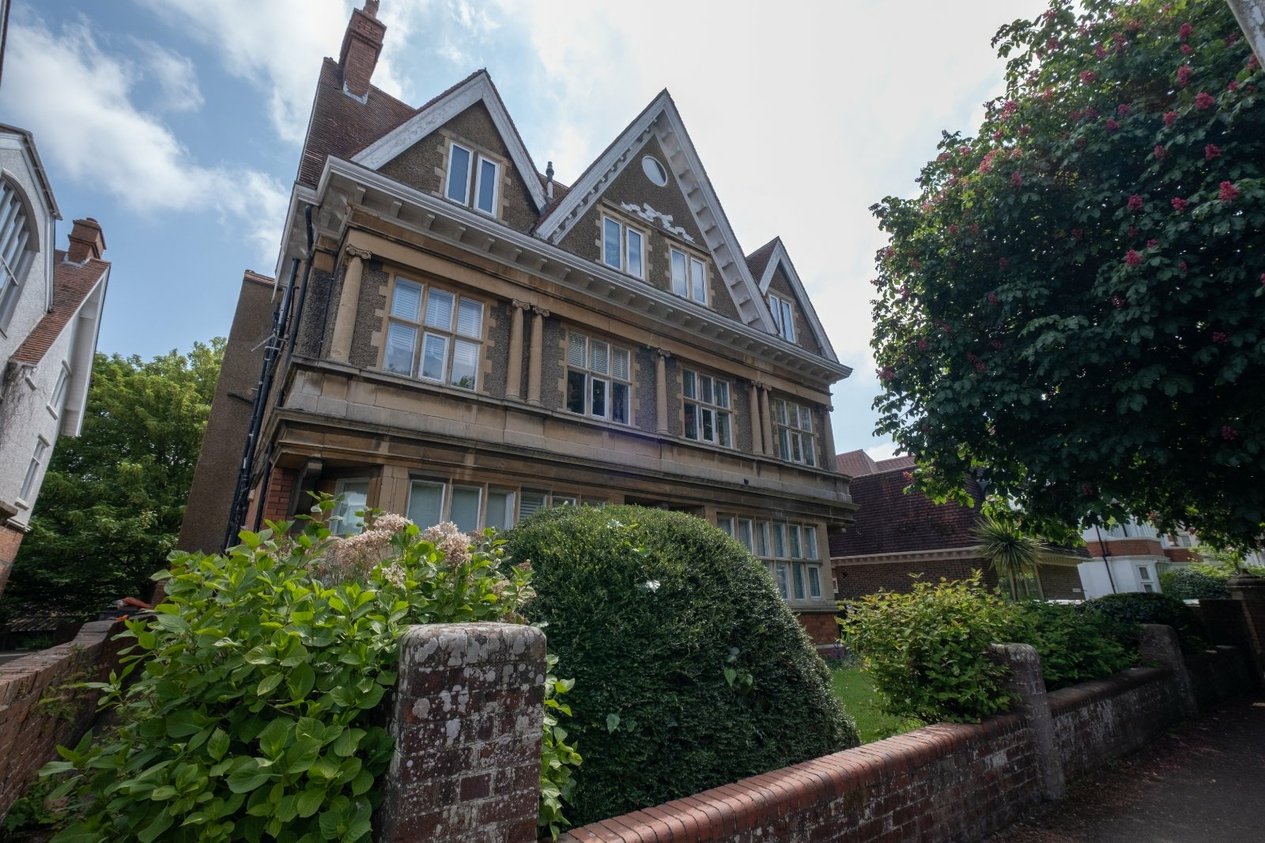 Properties For Sale in Grimston Gardens Folkestone