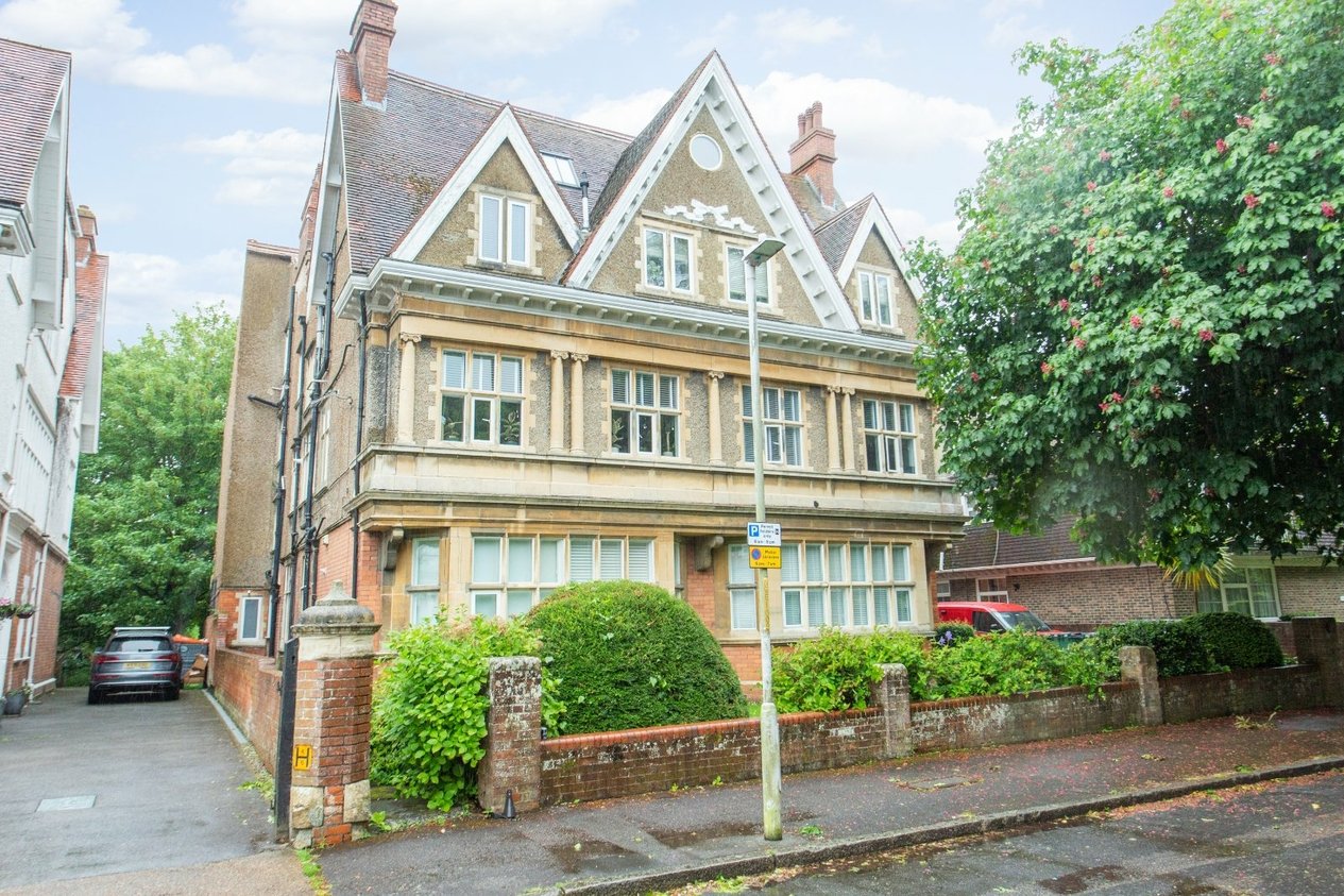Properties For Sale in Grimston Gardens Folkestone
