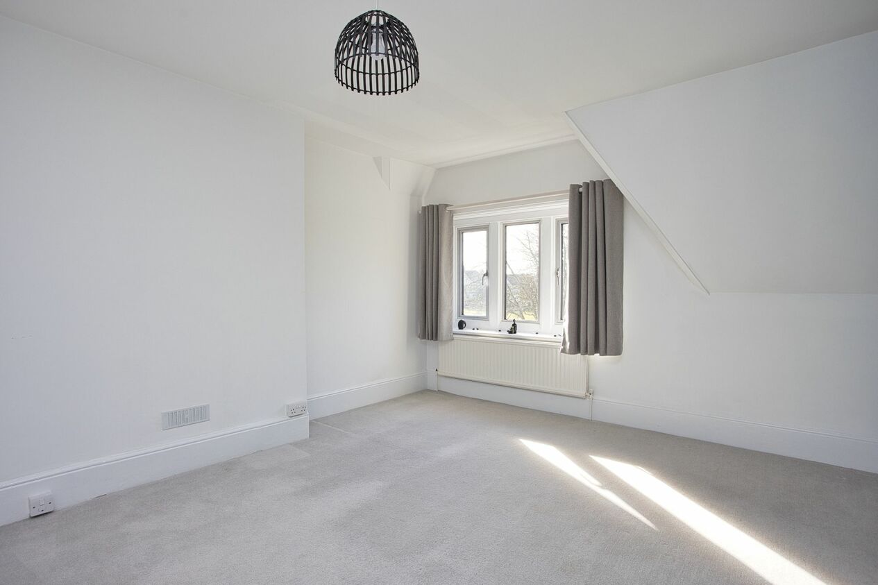 Properties For Sale in Grimston Gardens  Folkestone