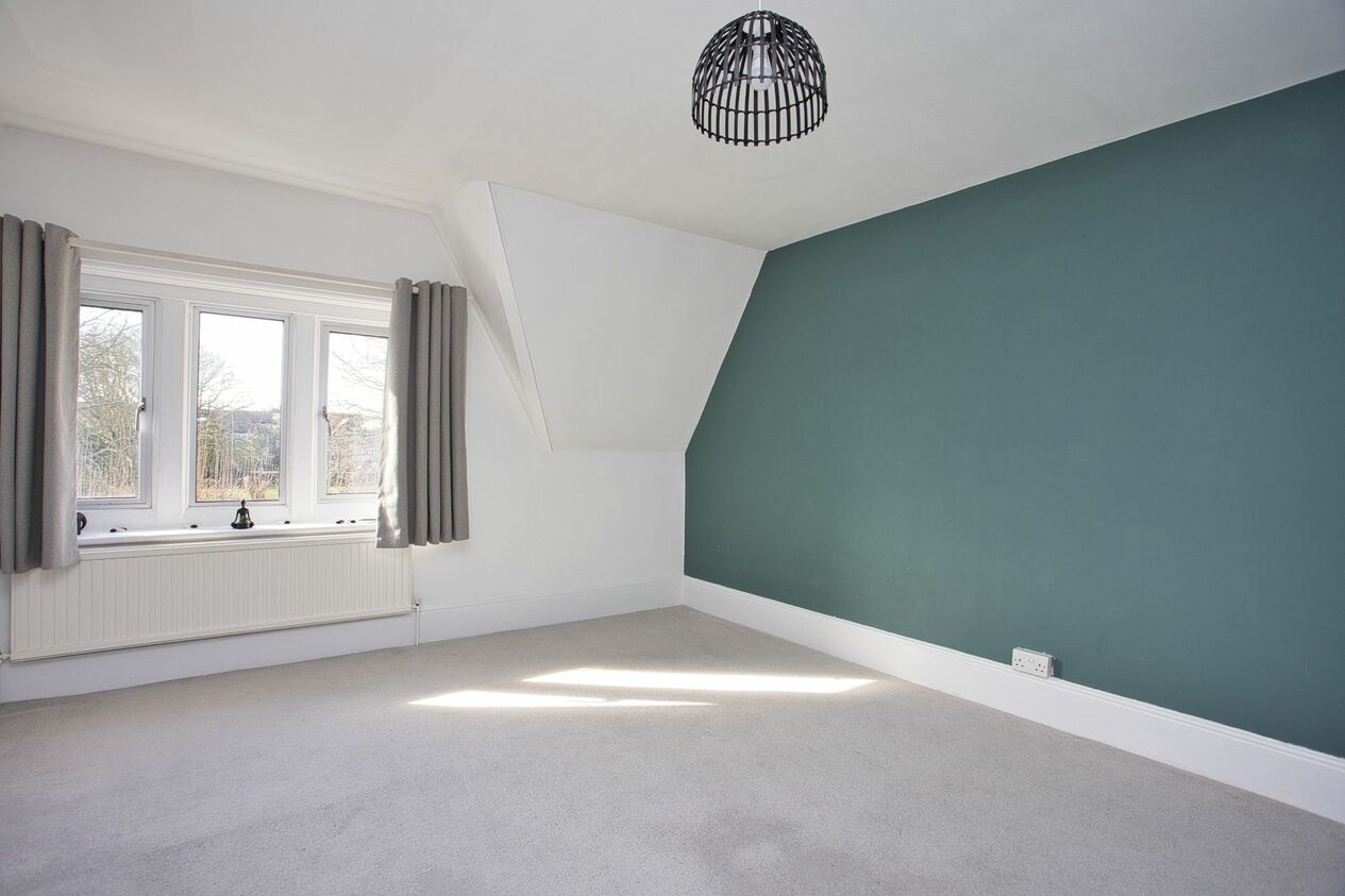 Properties For Sale in Grimston Gardens  Folkestone