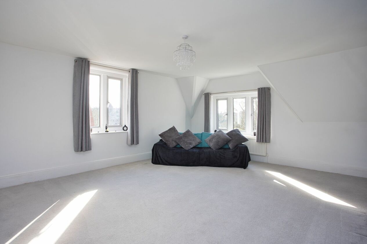 Properties For Sale in Grimston Gardens  Folkestone