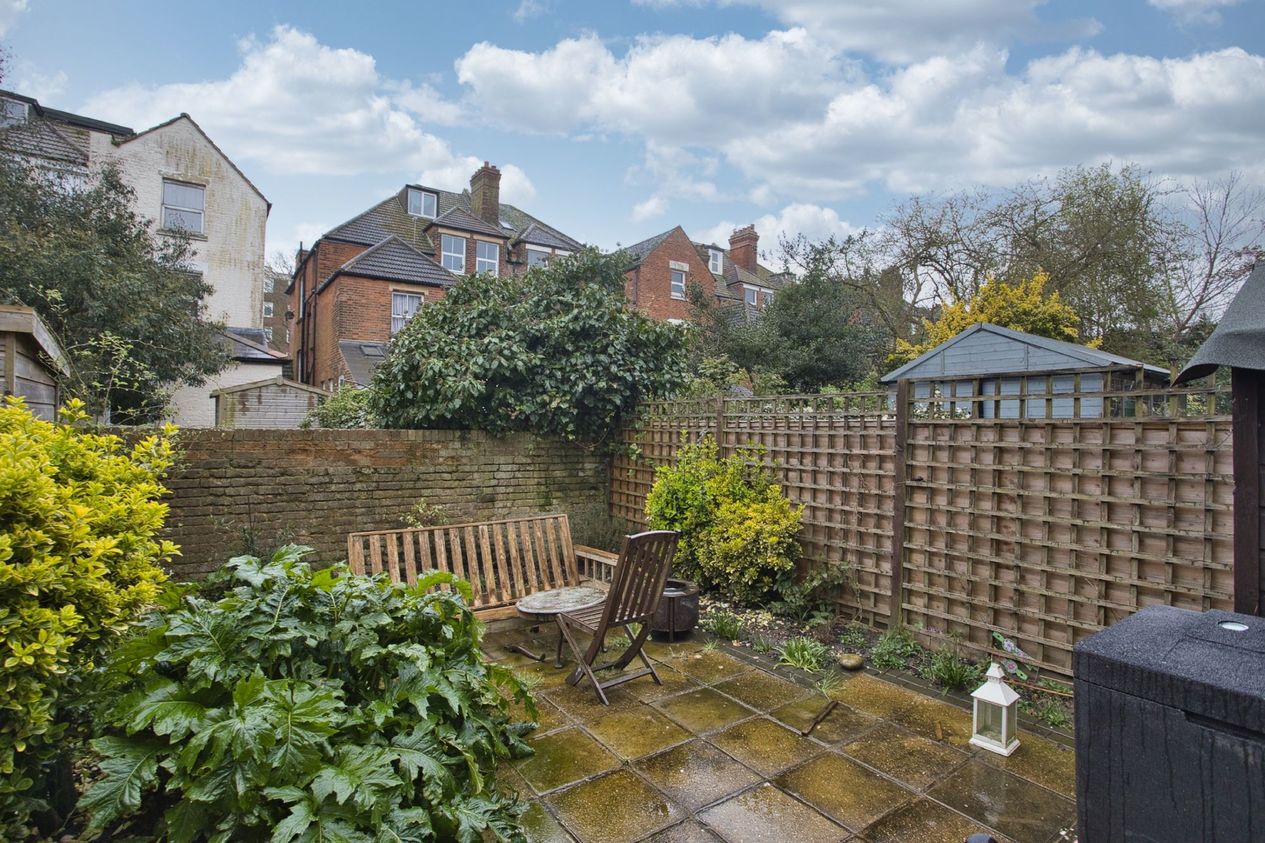 Properties For Sale in Grimston Gardens  Folkestone
