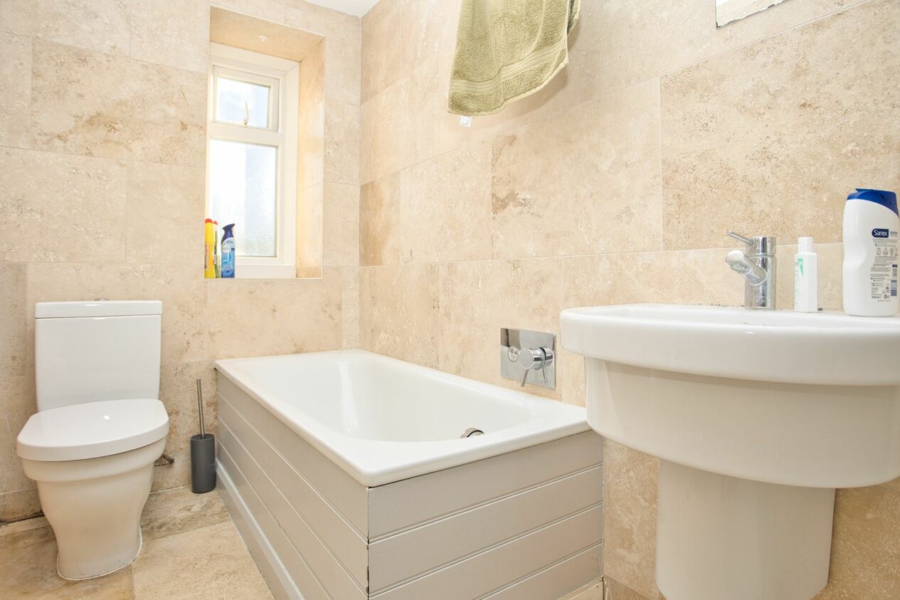 Properties For Sale in Grimston Gardens  Folkestone
