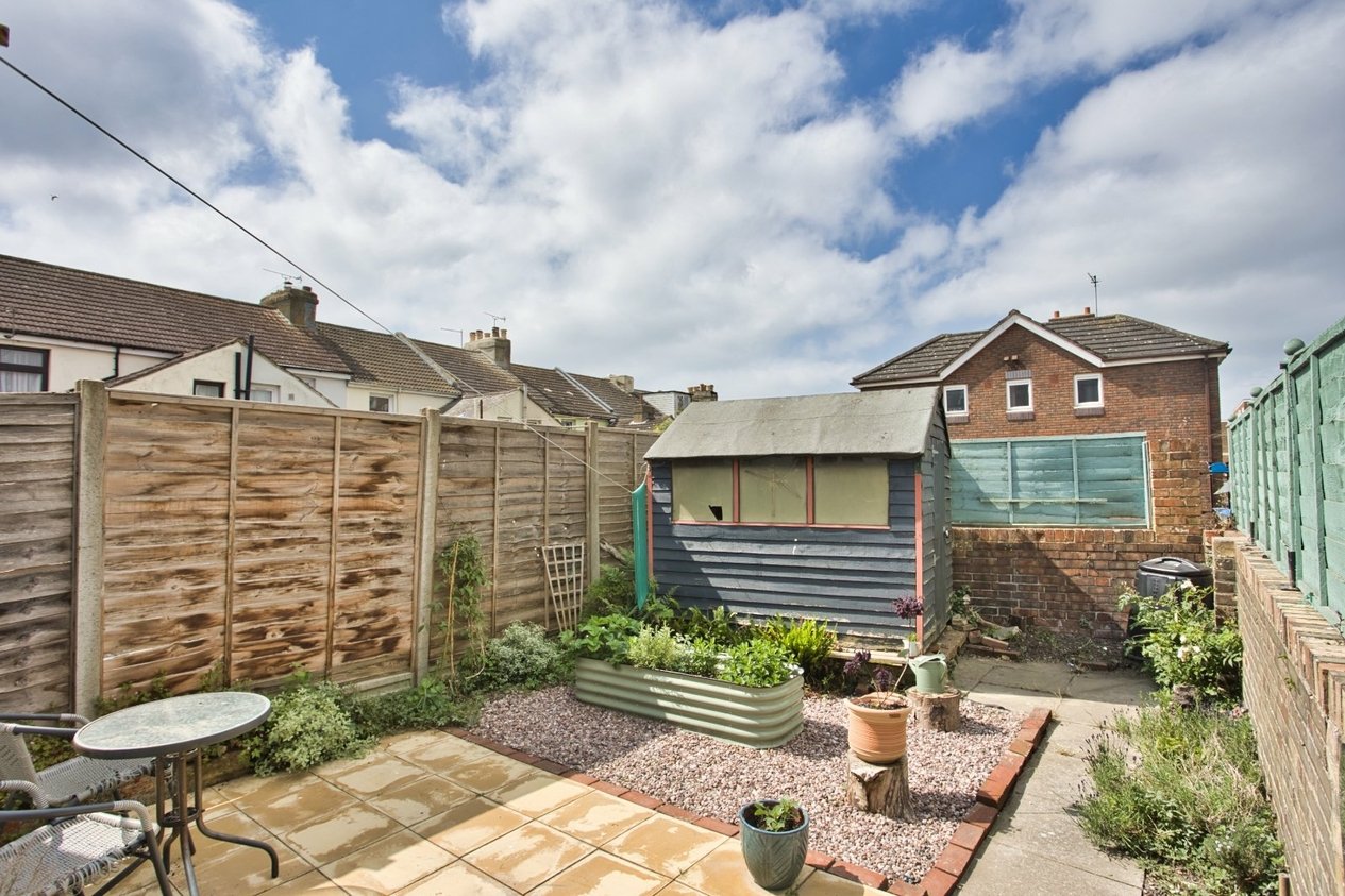 Properties Under Offer in Grove Road Folkestone