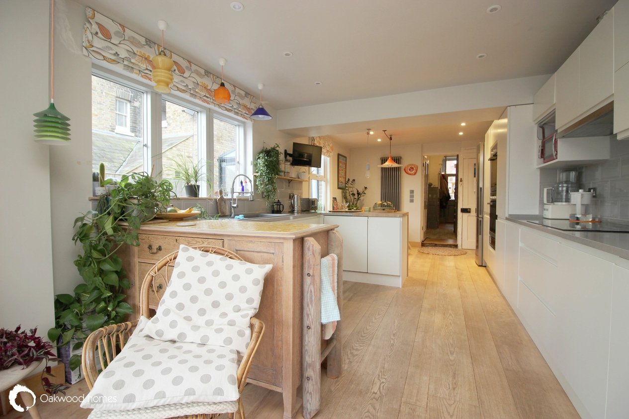 Properties For Sale in Grove Road 